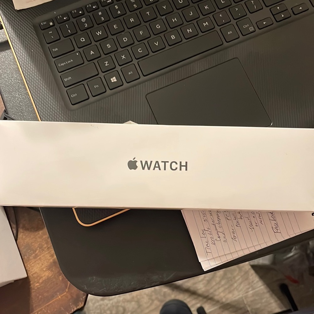 Apple SE warch 44 mm slate gray - new -original box - strap included - unlocked
